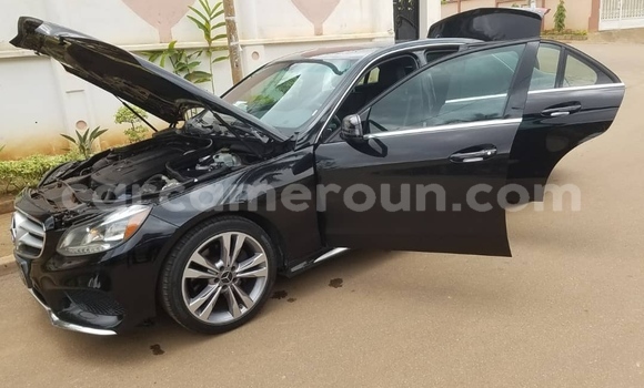 Acheter Occasion Voiture Mercedes‒Benz E–Class Noir à Yaoundé, Central Cameroon Acheter Occasion Voiture Mercedes‒Benz E–Class Noir à Yaoundé, Central Cameroon
