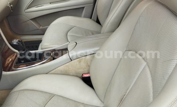 Acheter Occasion Voiture Mercedes‒Benz E–Class Noir à Yaoundé, Central Cameroon Acheter Occasion Voiture Mercedes‒Benz E–Class Noir à Yaoundé, Central Cameroon