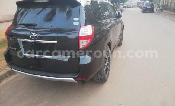 Acheter Occasion Voiture Toyota Vanguard Noir à Yaoundé, Central Cameroon Acheter Occasion Voiture Toyota Vanguard Noir à Yaoundé, Central Cameroon