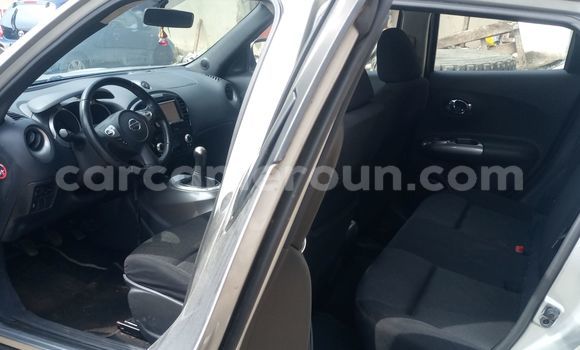 Sayi Imported Nissan Juke Azurfa Mota in Douala a Ƙasar Kamaru Sayi Imported Nissan Juke Azurfa Mota in Douala a Ƙasar Kamaru