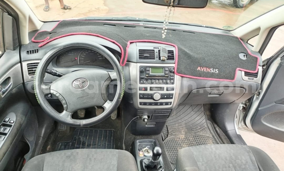 Sayi Sabo Toyota Avensis M Mota in Douala a Ƙasar Kamaru Sayi Sabo Toyota Avensis M Mota in Douala a Ƙasar Kamaru