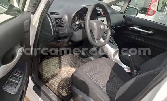 Acheter Occasion Voiture Toyota Auris Blanc à Douala, Littoral Cameroon Acheter Occasion Voiture Toyota Auris Blanc à Douala, Littoral Cameroon