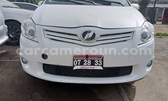 Acheter Occasion Voiture Toyota Auris Blanc à Douala, Littoral Cameroon Acheter Occasion Voiture Toyota Auris Blanc à Douala, Littoral Cameroon