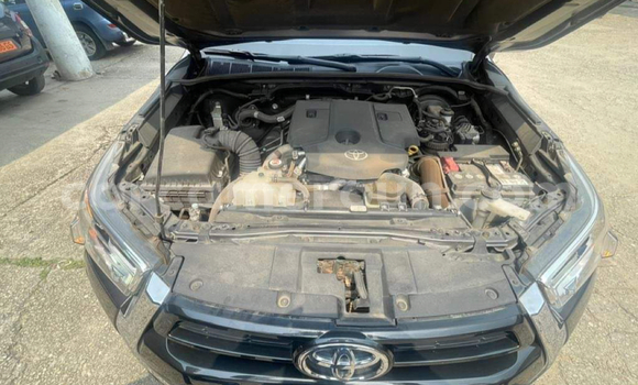 Sayi Sabo Toyota Pickup Black Mota in Douala a Ƙasar Kamaru Sayi Sabo Toyota Pickup Black Mota in Douala a Ƙasar Kamaru