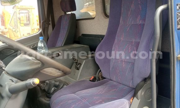 Acheter Import Utilitaire Mercedes‒Benz 814 Bleu à Douala, Littoral Cameroon Acheter Import Utilitaire Mercedes‒Benz 814 Bleu à Douala, Littoral Cameroon