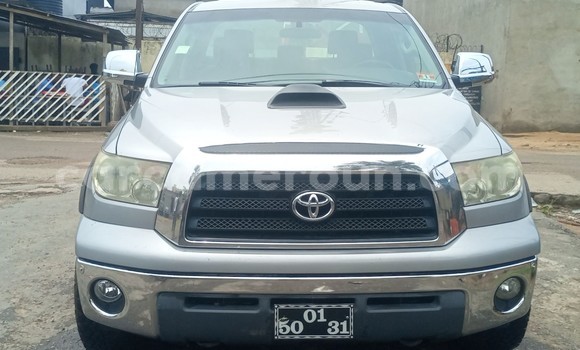 Acheter Import Voiture Toyota Tundra Gris à Douala, Littoral Cameroon Acheter Import Voiture Toyota Tundra Gris à Douala, Littoral Cameroon