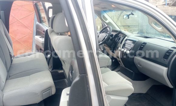 Acheter Import Voiture Toyota Tundra Gris à Douala, Littoral Cameroon Acheter Import Voiture Toyota Tundra Gris à Douala, Littoral Cameroon