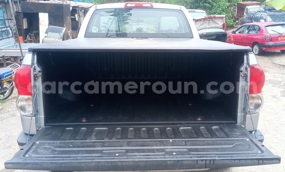 Acheter Import Voiture Toyota Tundra Gris à Douala, Littoral Cameroon Acheter Import Voiture Toyota Tundra Gris à Douala, Littoral Cameroon