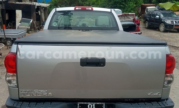 Acheter Import Voiture Toyota Tundra Gris à Douala, Littoral Cameroon Acheter Import Voiture Toyota Tundra Gris à Douala, Littoral Cameroon