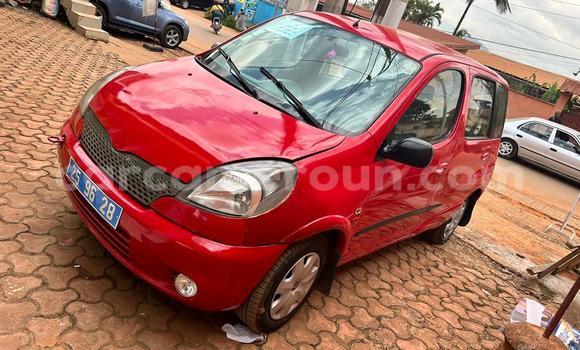 Acheter Occasion Voiture Toyota Yaris Verso Rouge à Yaoundé, Central Cameroon Acheter Occasion Voiture Toyota Yaris Verso Rouge à Yaoundé, Central Cameroon
