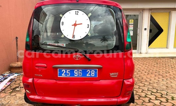 Acheter Occasion Voiture Toyota Yaris Verso Rouge à Yaoundé, Central Cameroon Acheter Occasion Voiture Toyota Yaris Verso Rouge à Yaoundé, Central Cameroon