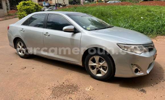 Acheter Occasion Voiture Toyota Camry Gris à Yaoundé, Central Cameroon Acheter Occasion Voiture Toyota Camry Gris à Yaoundé, Central Cameroon