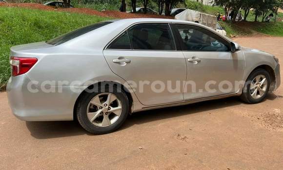 Acheter Occasion Voiture Toyota Camry Gris à Yaoundé, Central Cameroon Acheter Occasion Voiture Toyota Camry Gris à Yaoundé, Central Cameroon