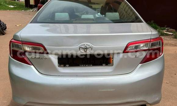 Acheter Occasion Voiture Toyota Camry Gris à Yaoundé, Central Cameroon Acheter Occasion Voiture Toyota Camry Gris à Yaoundé, Central Cameroon
