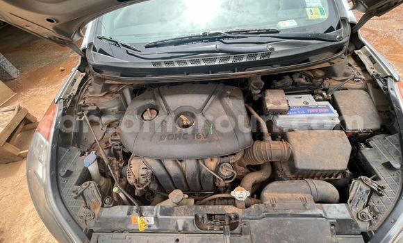 Acheter Occasion Voiture Hyundai Elantra Gris à Yaoundé, Central Cameroon Acheter Occasion Voiture Hyundai Elantra Gris à Yaoundé, Central Cameroon