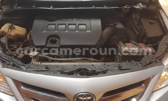 Sayi Na hannu Toyota RAV4 Azurfa Mota in Yaounde a Babban Kamaru Sayi Na hannu Toyota RAV4 Azurfa Mota in Yaounde a Babban Kamaru