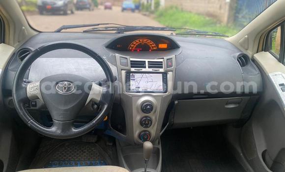 Sayi Na hannu Toyota Yaris Azurfa Mota in Yaounde a Babban Kamaru Sayi Na hannu Toyota Yaris Azurfa Mota in Yaounde a Babban Kamaru