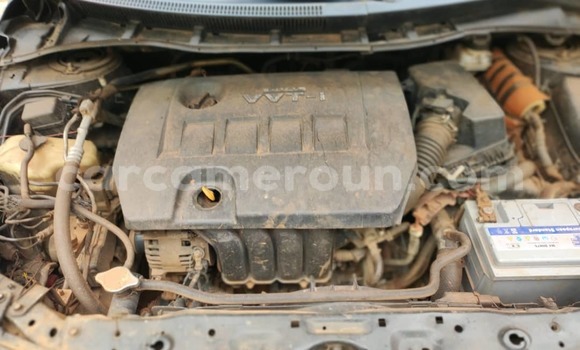 Sayi Na hannu Toyota Corolla Black Mota in Yaounde a Babban Kamaru Sayi Na hannu Toyota Corolla Black Mota in Yaounde a Babban Kamaru