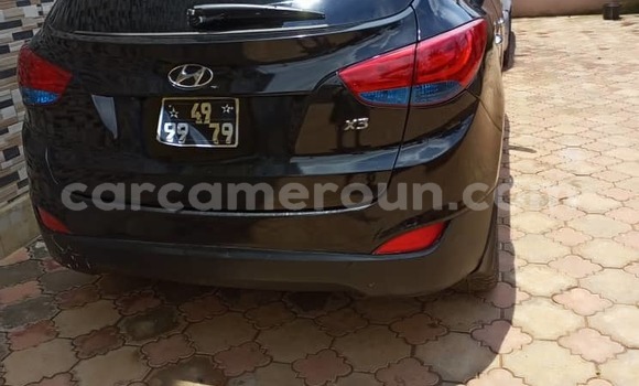 Acheter Occasion Voiture Hyundai ix35 Noir à Yaoundé, Central Cameroon Acheter Occasion Voiture Hyundai ix35 Noir à Yaoundé, Central Cameroon