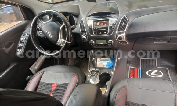 Acheter Occasion Voiture Hyundai ix35 Noir à Yaoundé, Central Cameroon Acheter Occasion Voiture Hyundai ix35 Noir à Yaoundé, Central Cameroon