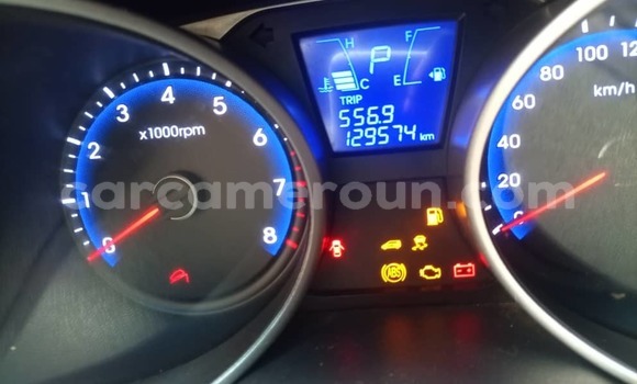 Acheter Occasion Voiture Hyundai ix35 Noir à Yaoundé, Central Cameroon Acheter Occasion Voiture Hyundai ix35 Noir à Yaoundé, Central Cameroon