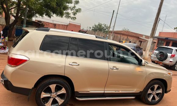 Acheter Occasion Voiture Toyota Highlander Autre à Yaoundé, Central Cameroon Acheter Occasion Voiture Toyota Highlander Autre à Yaoundé, Central Cameroon