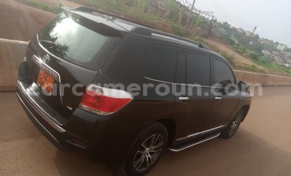 Acheter Occasion Voiture Toyota Highlander Noir à Yaoundé, Central Cameroon Acheter Occasion Voiture Toyota Highlander Noir à Yaoundé, Central Cameroon