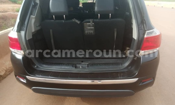 Acheter Occasion Voiture Toyota Highlander Noir à Yaoundé, Central Cameroon Acheter Occasion Voiture Toyota Highlander Noir à Yaoundé, Central Cameroon