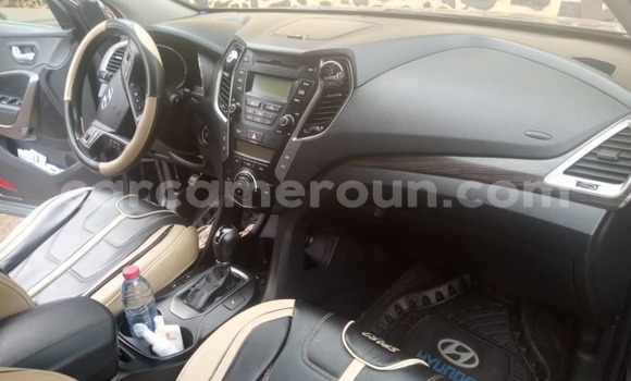 Acheter Occasion Voiture Hyundai Santa Fe Noir à Yaoundé, Central Cameroon Acheter Occasion Voiture Hyundai Santa Fe Noir à Yaoundé, Central Cameroon