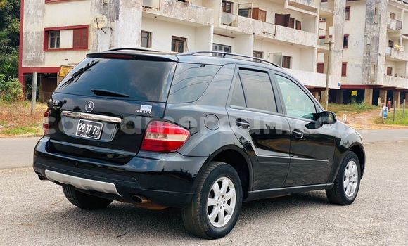 Acheter Occasion Voiture Mercedes‒Benz GLK-klasse Noir à Yaoundé, Central Cameroon Acheter Occasion Voiture Mercedes‒Benz GLK-klasse Noir à Yaoundé, Central Cameroon