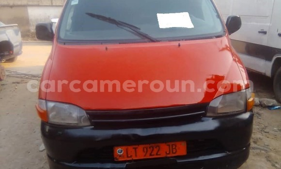 Sayi Na hannu Toyota Hiace Red Mota in Douala a Ƙasar Kamaru Sayi Na hannu Toyota Hiace Red Mota in Douala a Ƙasar Kamaru