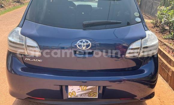 Acheter Occasion Voiture Toyota Blade Bleu à Yaoundé, Central Cameroon Acheter Occasion Voiture Toyota Blade Bleu à Yaoundé, Central Cameroon