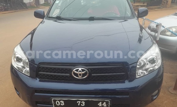Acheter Occasion Voiture Toyota RAV4 Bleu à Yaoundé, Central Cameroon Acheter Occasion Voiture Toyota RAV4 Bleu à Yaoundé, Central Cameroon