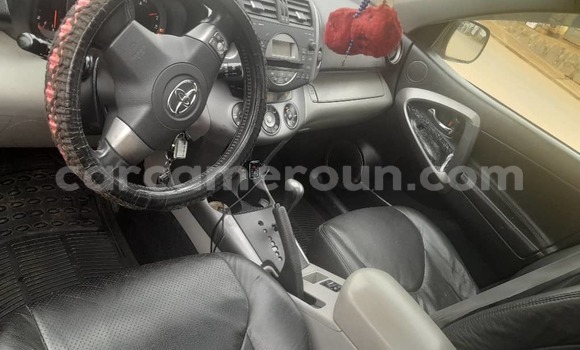 Acheter Occasion Voiture Toyota RAV4 Bleu à Yaoundé, Central Cameroon Acheter Occasion Voiture Toyota RAV4 Bleu à Yaoundé, Central Cameroon