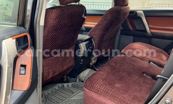 Acheter Occasion Voiture Toyota Land Cruiser Prado Noir à Yaoundé, Central Cameroon Acheter Occasion Voiture Toyota Land Cruiser Prado Noir à Yaoundé, Central Cameroon
