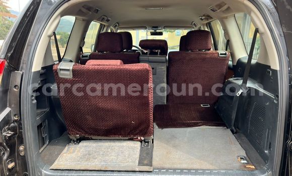 Acheter Occasion Voiture Toyota Land Cruiser Prado Noir à Yaoundé, Central Cameroon Acheter Occasion Voiture Toyota Land Cruiser Prado Noir à Yaoundé, Central Cameroon