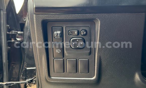 Acheter Occasion Voiture Toyota Land Cruiser Prado Noir à Yaoundé, Central Cameroon Acheter Occasion Voiture Toyota Land Cruiser Prado Noir à Yaoundé, Central Cameroon