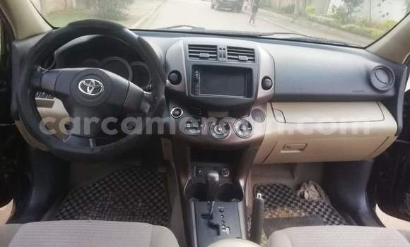 Sayi Sabo Toyota Vanguard Black Mota in Yaounde a Babban Kamaru Sayi Sabo Toyota Vanguard Black Mota in Yaounde a Babban Kamaru