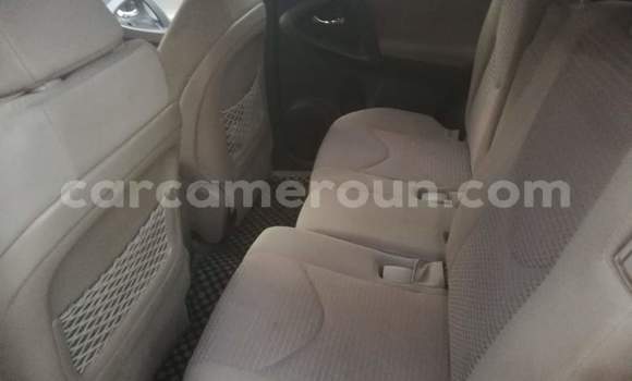 Sayi Sabo Toyota Vanguard Black Mota in Yaounde a Babban Kamaru Sayi Sabo Toyota Vanguard Black Mota in Yaounde a Babban Kamaru