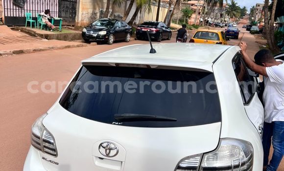 Acheter Occasion Voiture Toyota Blade Blanc à Yaoundé, Central Cameroon Acheter Occasion Voiture Toyota Blade Blanc à Yaoundé, Central Cameroon