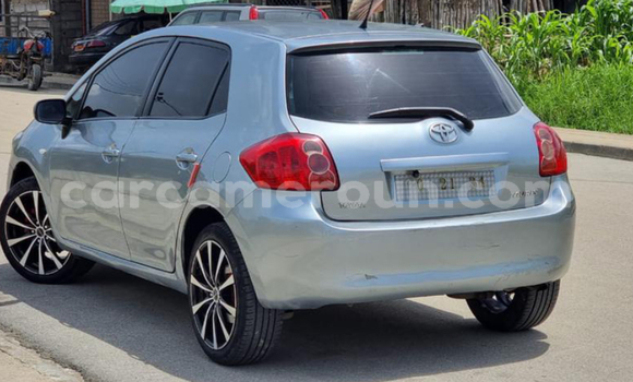 Sayi Imported Toyota Auris M Mota in Douala a Ƙasar Kamaru Sayi Imported Toyota Auris M Mota in Douala a Ƙasar Kamaru