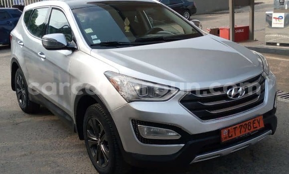 Acheter Occasion Voiture Hyundai Santa Fe Gris à Douala, Littoral Cameroon Acheter Occasion Voiture Hyundai Santa Fe Gris à Douala, Littoral Cameroon
