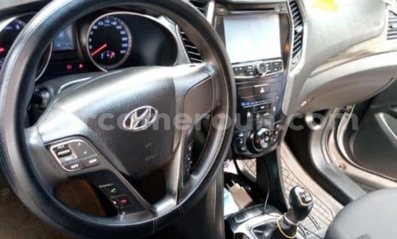 Acheter Occasion Voiture Hyundai Santa Fe Gris à Douala, Littoral Cameroon Acheter Occasion Voiture Hyundai Santa Fe Gris à Douala, Littoral Cameroon