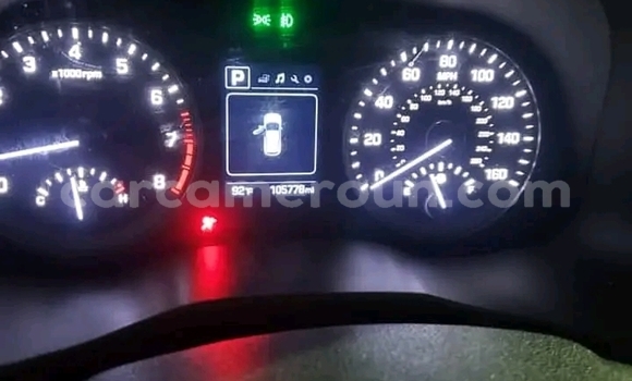 Sayi Sabo Hyundai Tucson Blue Mota in Douala a Ƙasar Kamaru