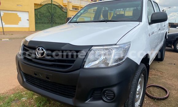 Acheter Occasion Voiture Toyota Vigo Blanc à Yaoundé, Central Cameroon