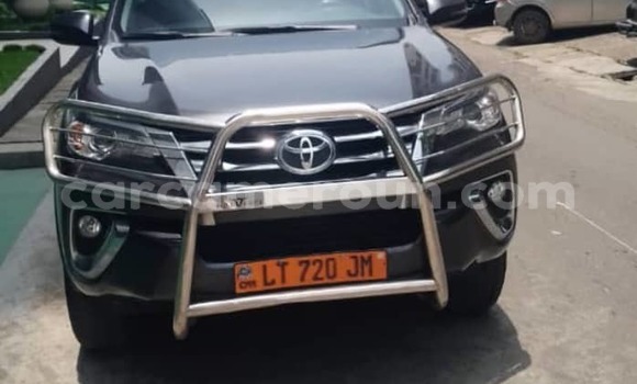 Acheter Occasion Voiture Toyota Fortuner Gris à Douala, Littoral Cameroon