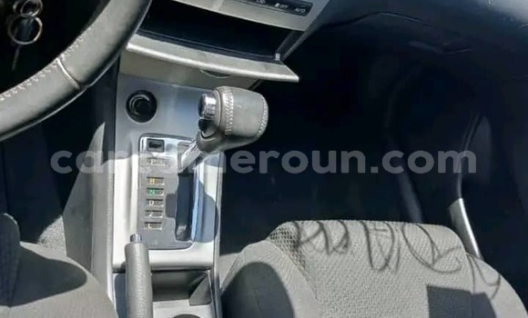 Sayi Na hannu Toyota Corolla Azurfa Mota in Douala a Ƙasar Kamaru Sayi Na hannu Toyota Corolla Azurfa Mota in Douala a Ƙasar Kamaru