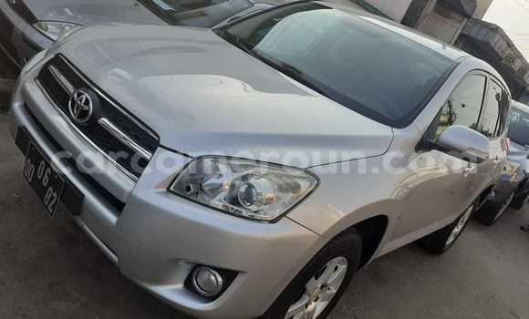 Acheter Occasion Voiture Toyota RAV4 Gris à Douala, Littoral Cameroon Acheter Occasion Voiture Toyota RAV4 Gris à Douala, Littoral Cameroon