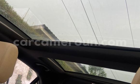 Sayi Na hannu Mercedes‒Benz E–Class Black Mota in Douala a Ƙasar Kamaru Sayi Na hannu Mercedes‒Benz E–Class Black Mota in Douala a Ƙasar Kamaru