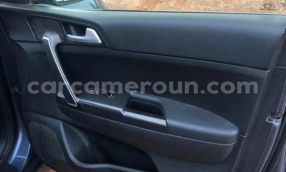 Buy Used Kia Sportage Silver Car in Yaounde in Central Cameroon Buy Used Kia Sportage Silver Car in Yaounde in Central Cameroon